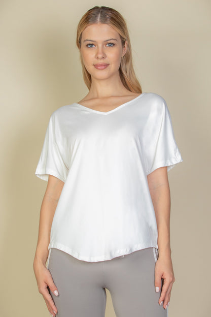 [$2/piece] Cut-out Back Curved Hem Short Sleeve Top