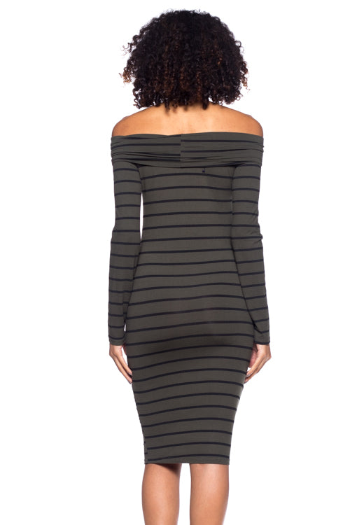 [$2/piece] Striped Off Shoulder Bodycon Dress